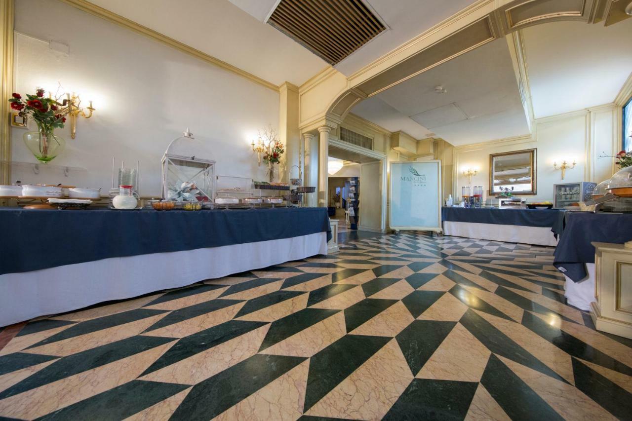 Mancini Park Hotel Rome Bagian luar foto